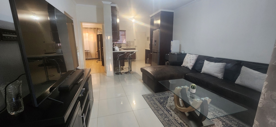 To Let 2 Bedroom Property for Rent in Greenstone Hill Gauteng
