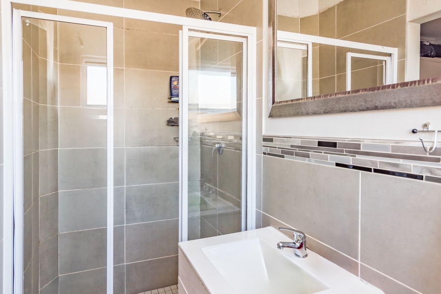 3 Bedroom Property for Sale in Noordheuwel Gauteng