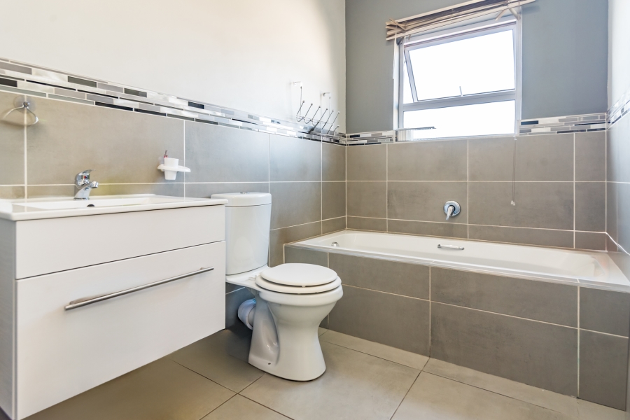 3 Bedroom Property for Sale in Noordheuwel Gauteng