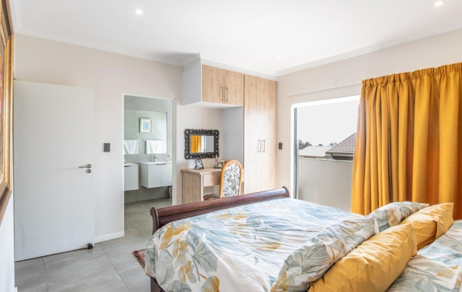 3 Bedroom Property for Sale in Amorosa Gauteng