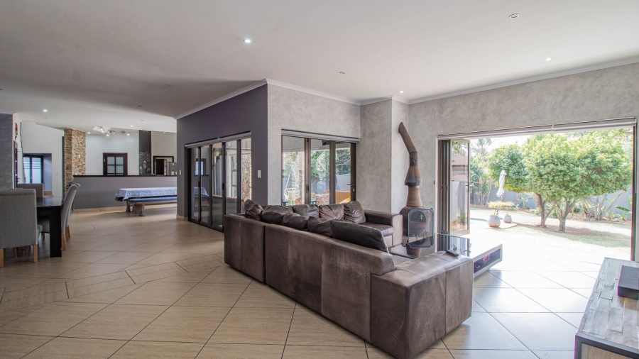 4 Bedroom Property for Sale in Greenstone Hill Gauteng