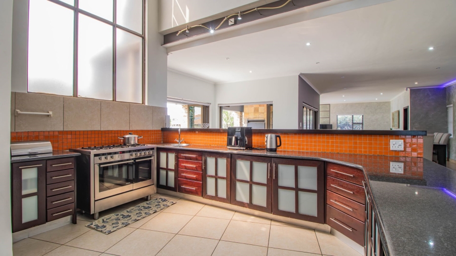 4 Bedroom Property for Sale in Greenstone Hill Gauteng