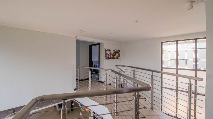 4 Bedroom Property for Sale in Greenstone Hill Gauteng