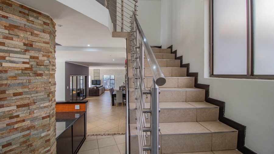4 Bedroom Property for Sale in Greenstone Hill Gauteng