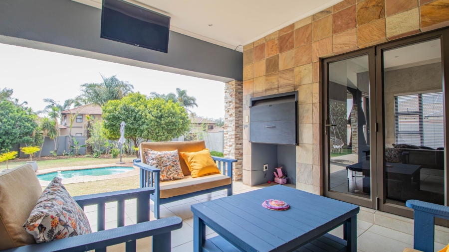 4 Bedroom Property for Sale in Greenstone Hill Gauteng