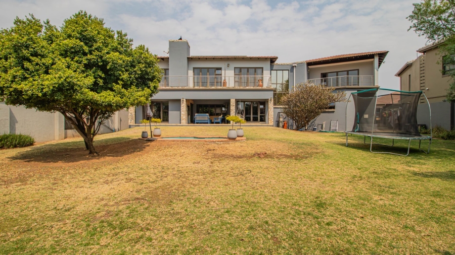 4 Bedroom Property for Sale in Greenstone Hill Gauteng