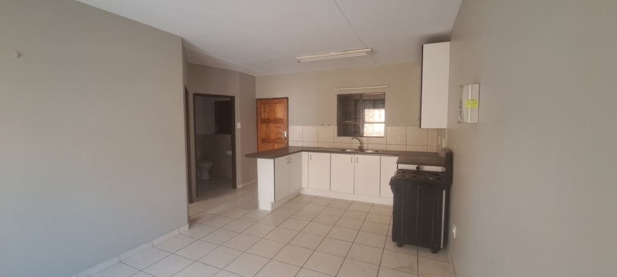 1 Bedroom Property for Sale in Vanderbijlpark CW 5 Gauteng