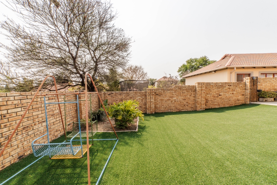 3 Bedroom Property for Sale in Carlswald Meadows Gauteng