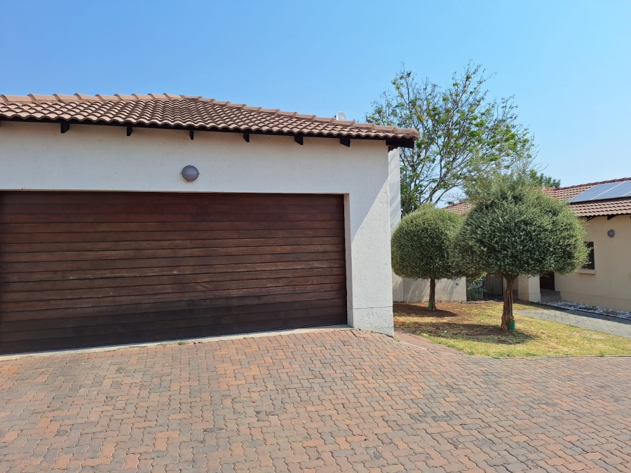 3 Bedroom Property for Sale in Thatchfield Estate Gauteng