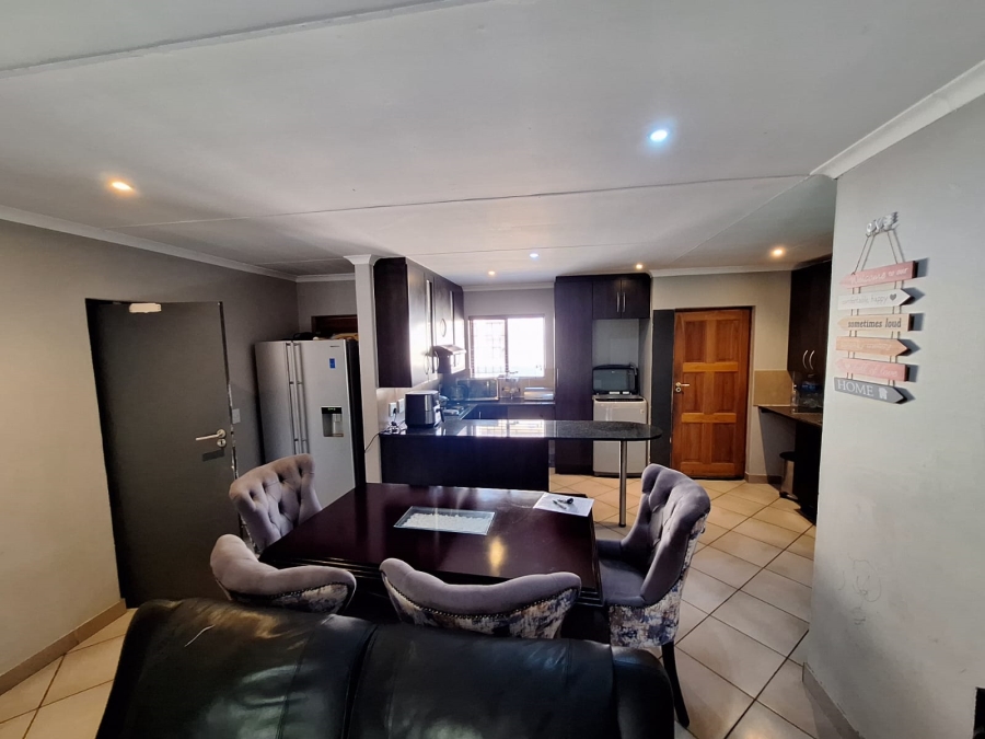 3 Bedroom Property for Sale in Thatchfield Estate Gauteng