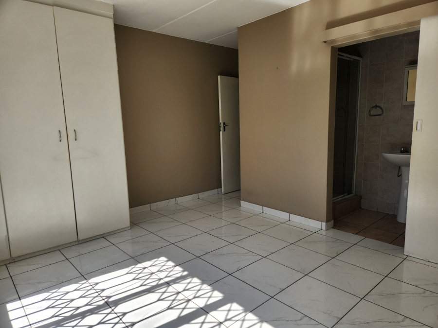 2 Bedroom Property for Sale in Bedfordview Gauteng