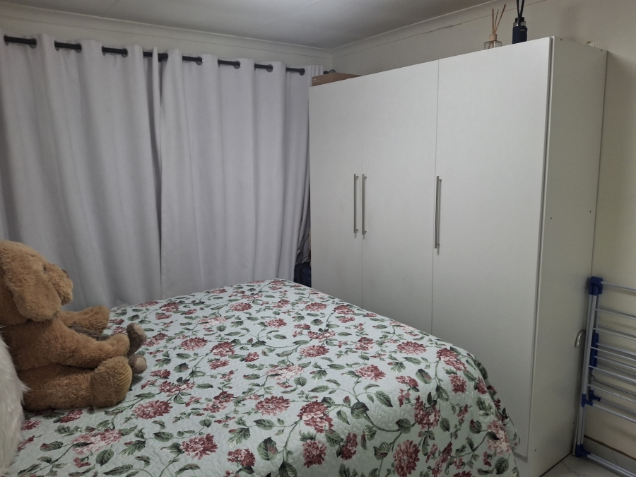 0 Bedroom Property for Sale in Commercia Gauteng