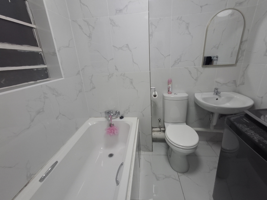 0 Bedroom Property for Sale in Commercia Gauteng