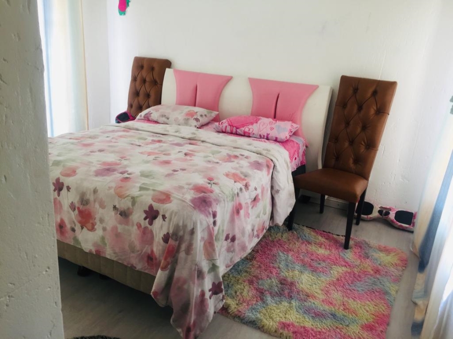 2 Bedroom Property for Sale in Noordwyk Gauteng