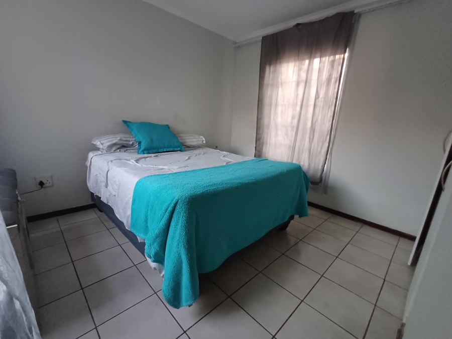 2 Bedroom Property for Sale in Noordwyk Gauteng