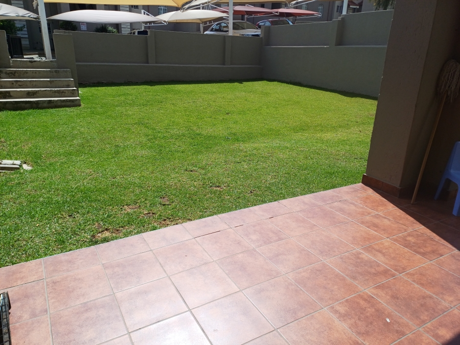 2 Bedroom Property for Sale in Noordwyk Gauteng