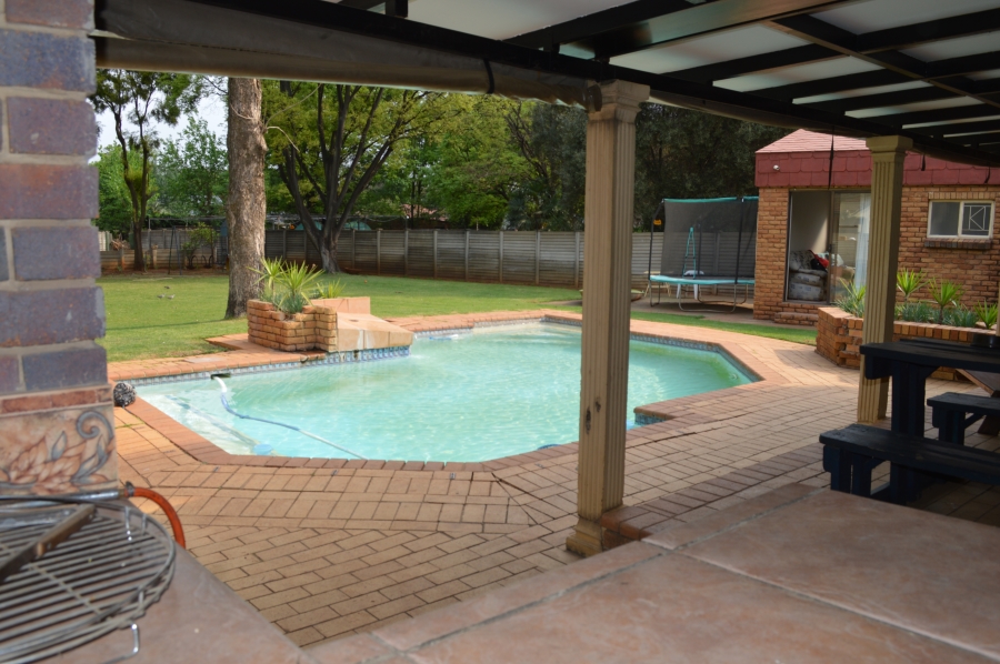4 Bedroom Property for Sale in Three Rivers East Gauteng