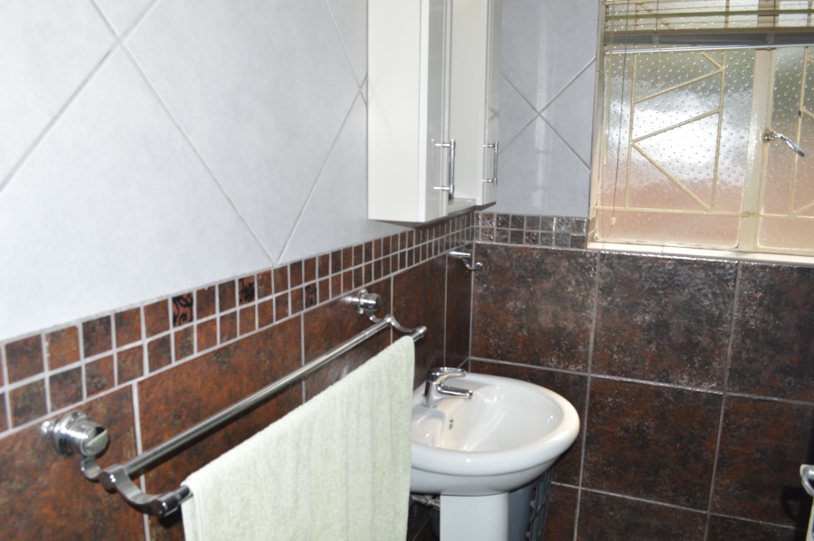 4 Bedroom Property for Sale in Three Rivers East Gauteng