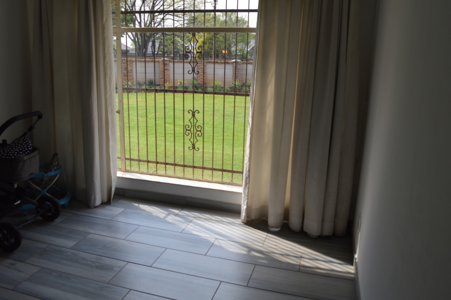 4 Bedroom Property for Sale in Three Rivers East Gauteng