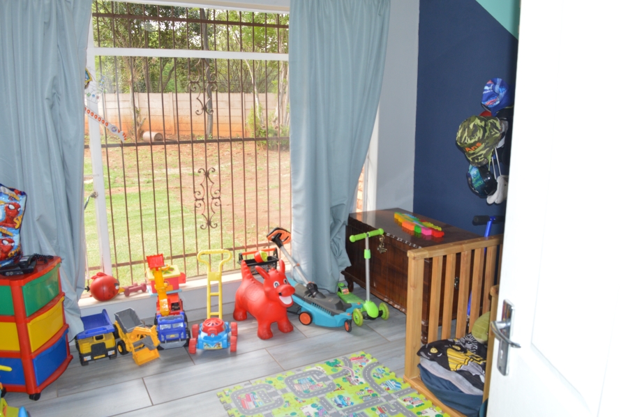 4 Bedroom Property for Sale in Three Rivers East Gauteng