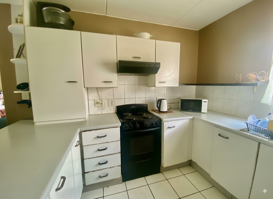 2 Bedroom Property for Sale in Vorna Valley Gauteng