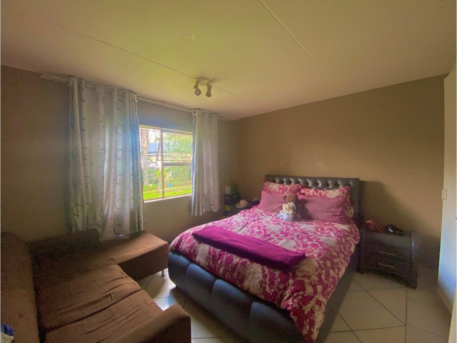 2 Bedroom Property for Sale in Vorna Valley Gauteng