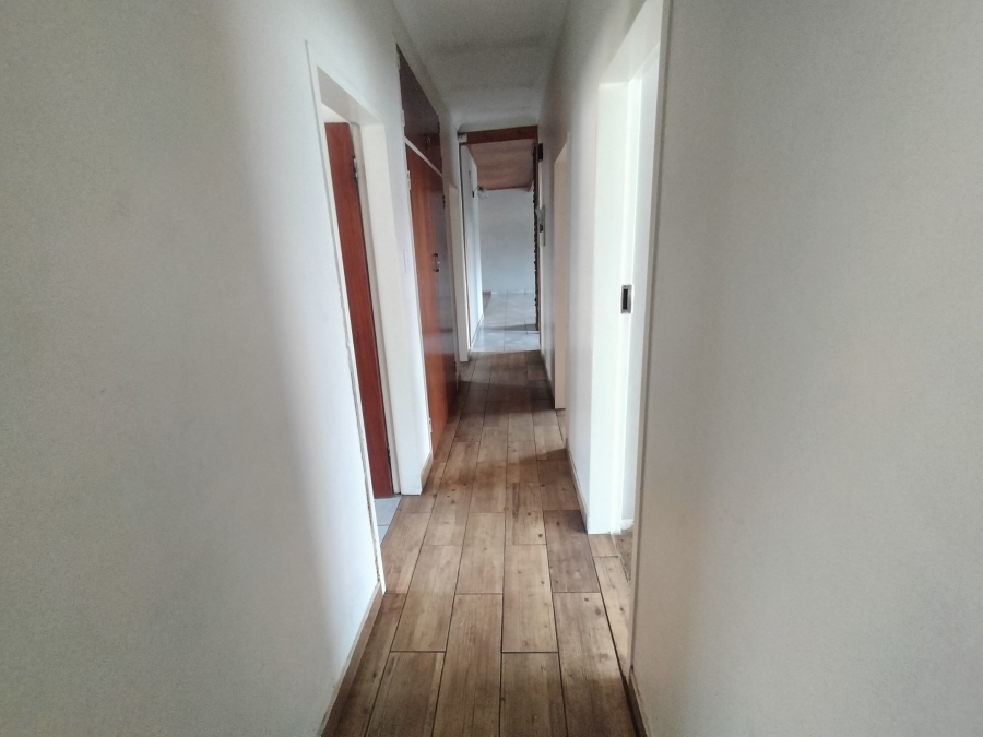 4 Bedroom Property for Sale in Dorandia Gauteng