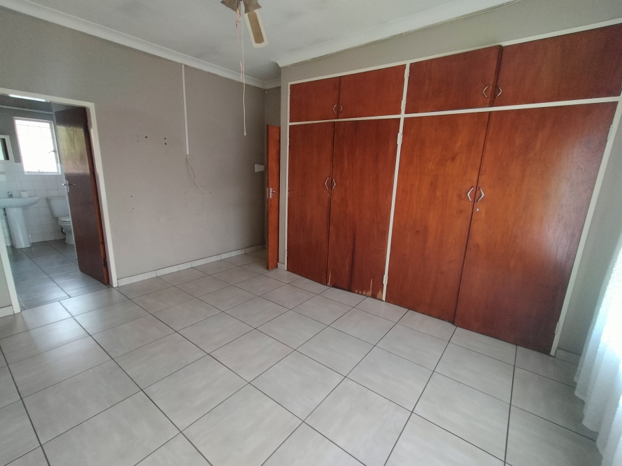 4 Bedroom Property for Sale in Dorandia Gauteng