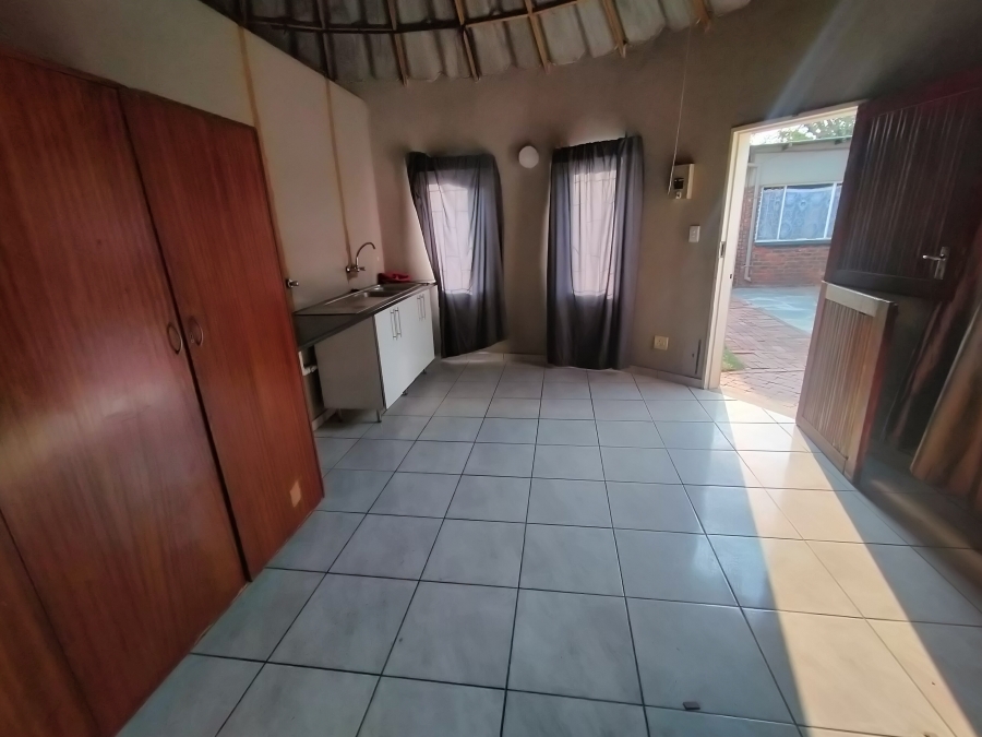 4 Bedroom Property for Sale in Dorandia Gauteng