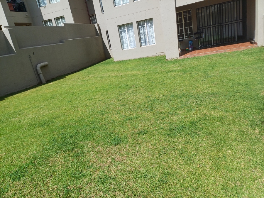 2 Bedroom Property for Sale in Noordwyk Gauteng