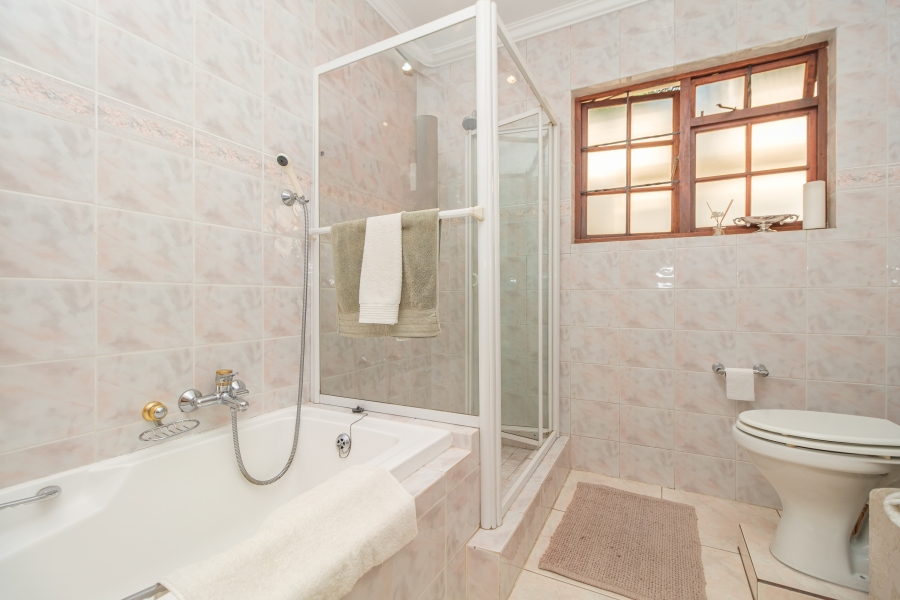 3 Bedroom Property for Sale in Fairland Gauteng