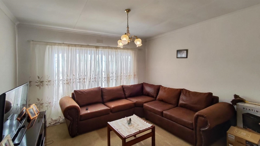 3 Bedroom Property for Sale in Birchleigh North Gauteng