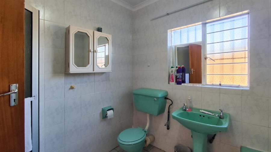 3 Bedroom Property for Sale in Birchleigh North Gauteng