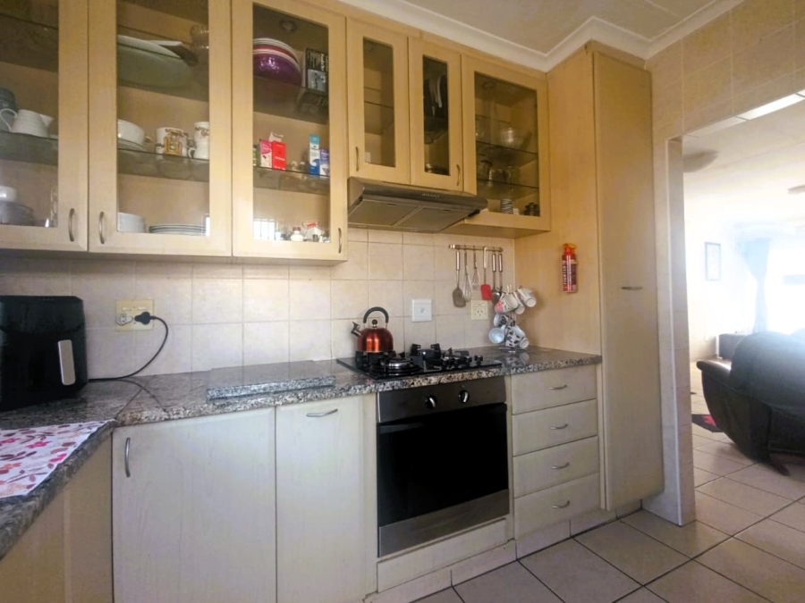 To Let 3 Bedroom Property for Rent in Brackenhurst Gauteng
