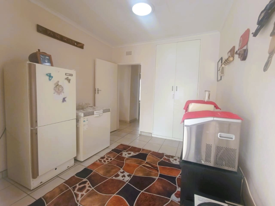 To Let 3 Bedroom Property for Rent in Brackenhurst Gauteng