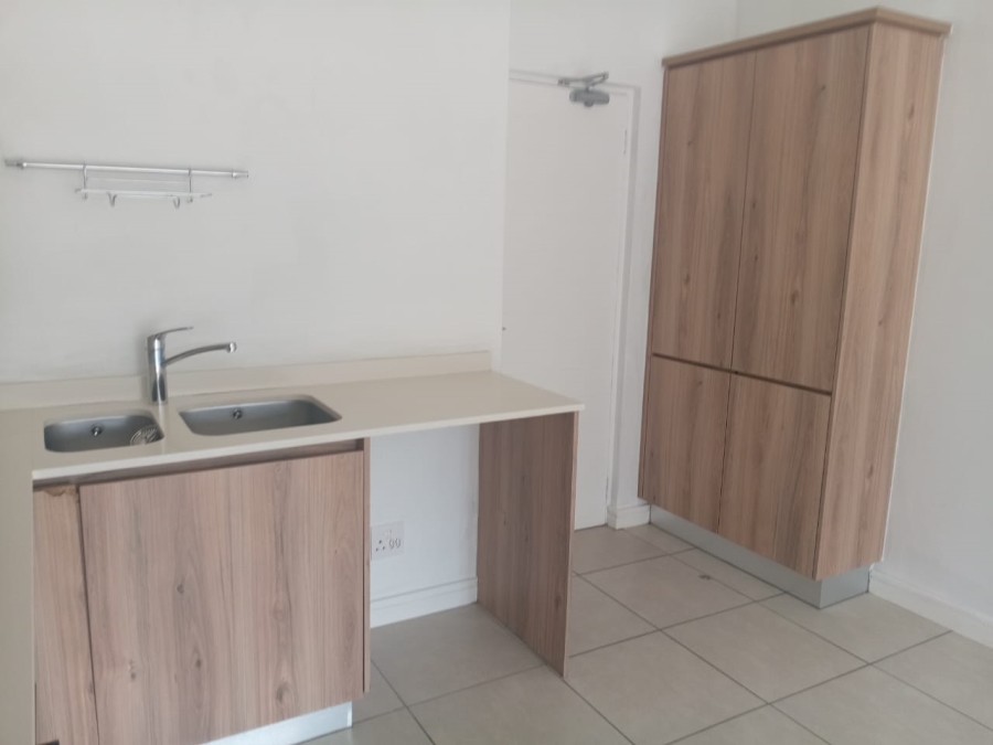2 Bedroom Property for Sale in Linbro Park Gauteng