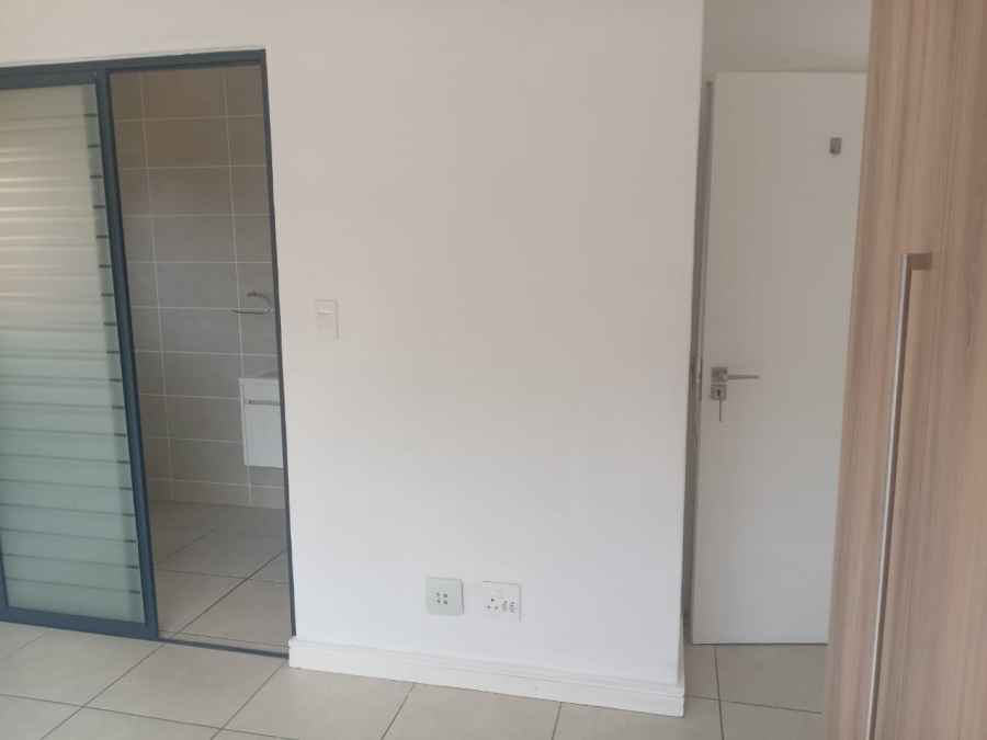 2 Bedroom Property for Sale in Linbro Park Gauteng