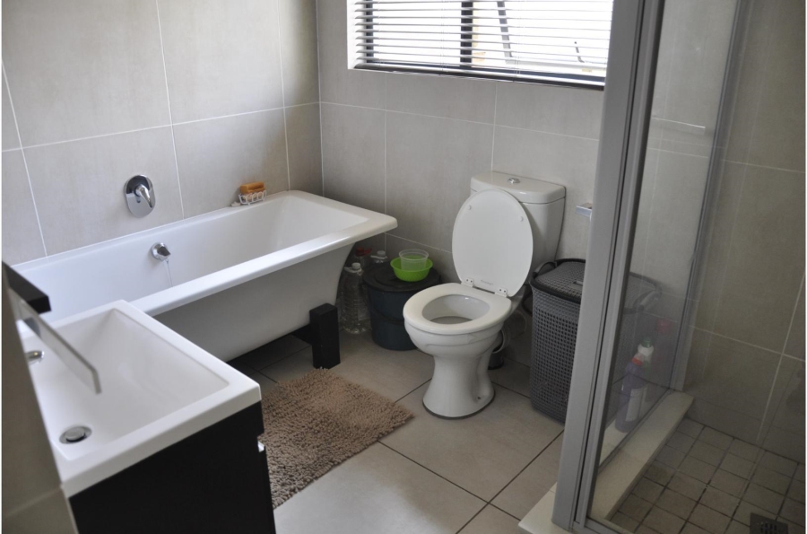 2 Bedroom Property for Sale in Kyalami Hills Gauteng