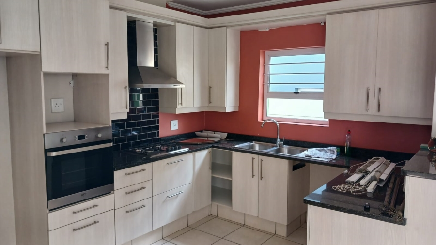 To Let 2 Bedroom Property for Rent in Broadacres Gauteng