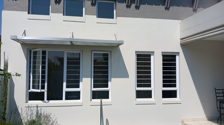 To Let 2 Bedroom Property for Rent in Broadacres Gauteng