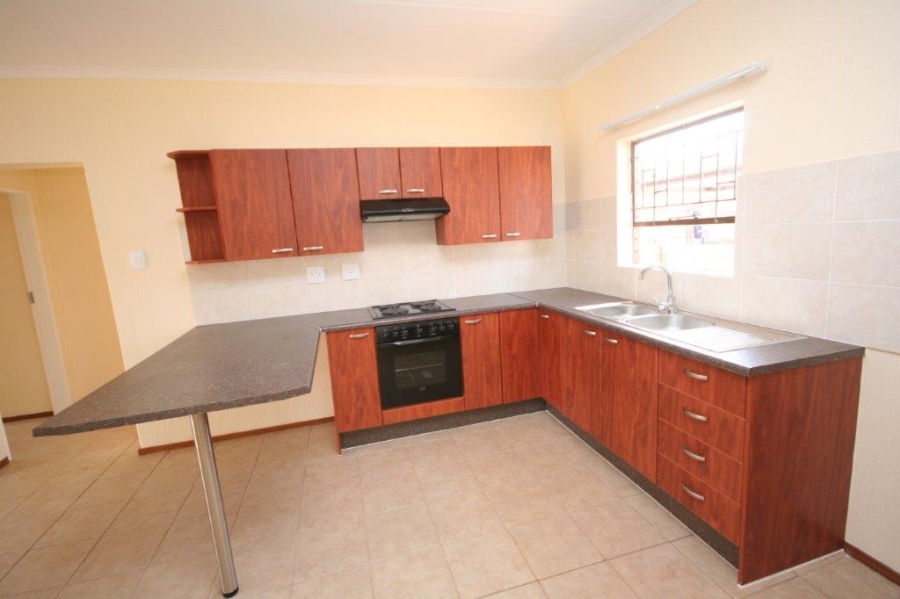 2 Bedroom Property for Sale in Florida Glen Gauteng