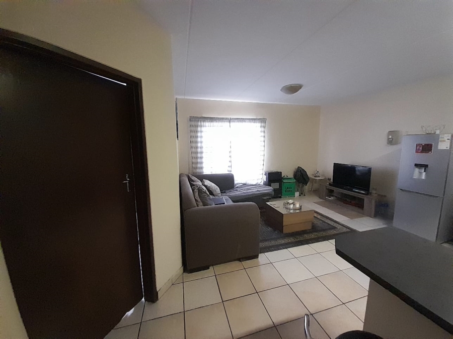 1 Bedroom Property for Sale in Vanderbijlpark CW 5 Gauteng