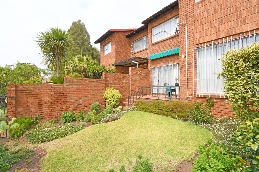 3 Bedroom Property for Sale in Corlett Gardens Gauteng