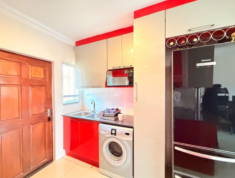 3 Bedroom Property for Sale in Meredale Gauteng