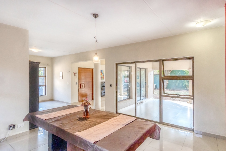 5 Bedroom Property for Sale in Beverley Gauteng