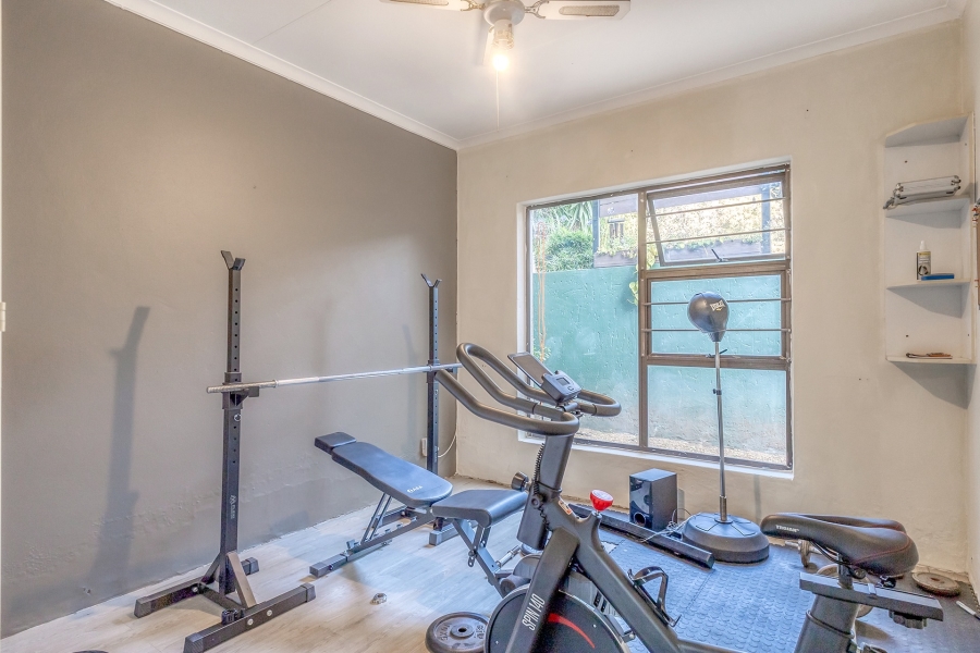 5 Bedroom Property for Sale in Beverley Gauteng