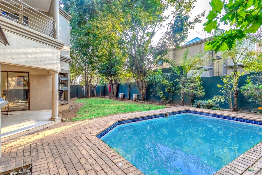 5 Bedroom Property for Sale in Beverley Gauteng