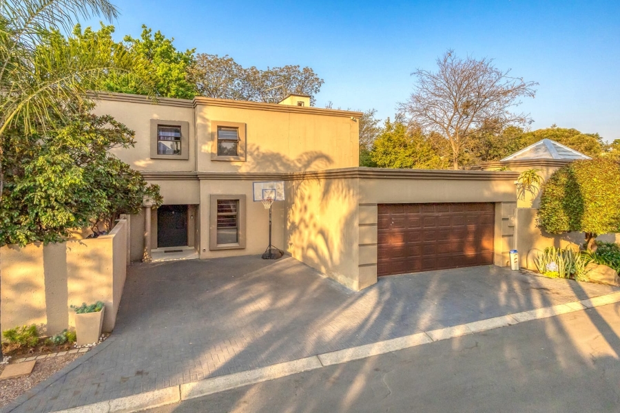 5 Bedroom Property for Sale in Beverley Gauteng