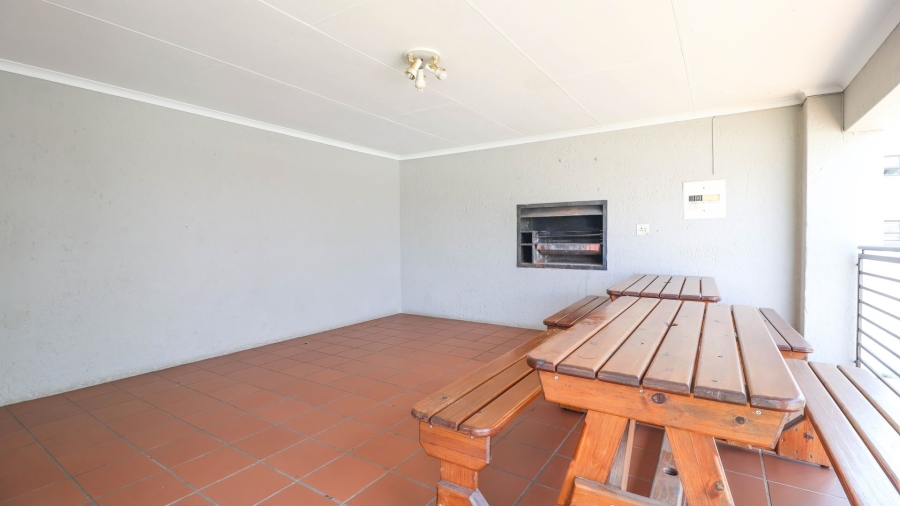 1 Bedroom Property for Sale in Paulshof Gauteng