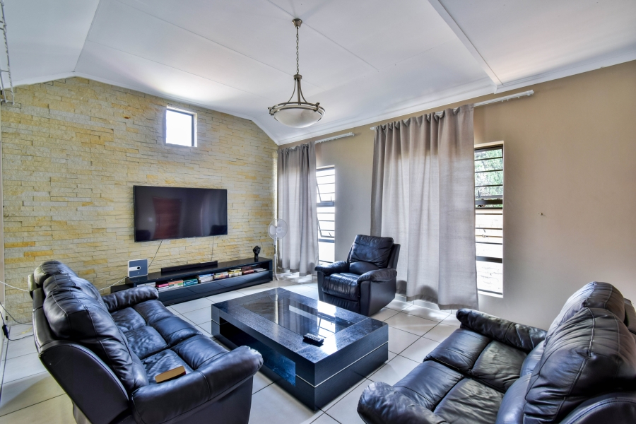 3 Bedroom Property for Sale in Olympus AH Gauteng
